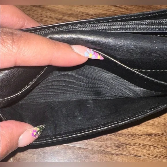 Gucci Interlocking ‘G’ Long Wallet - Picture 10 of 12